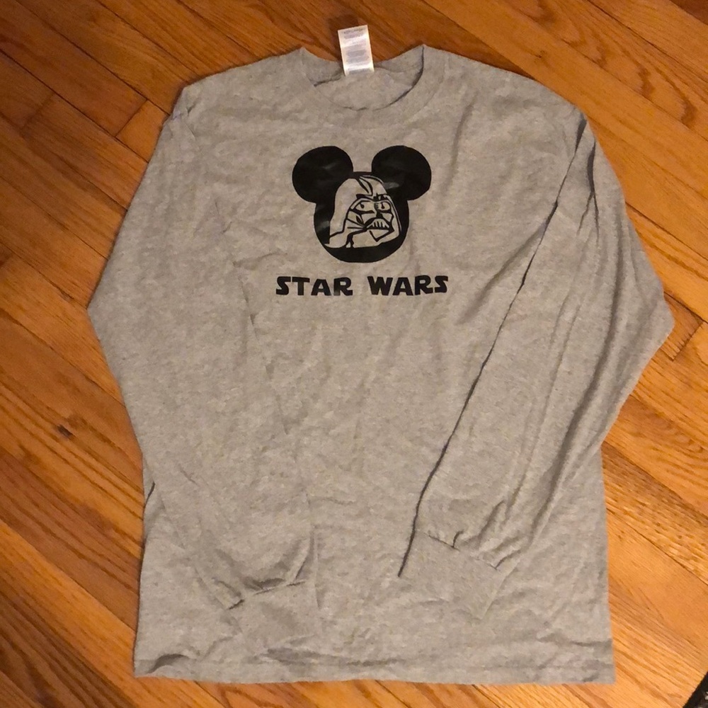 Star Wars Mickey Darth Vader. Men’s medium. Very good condition